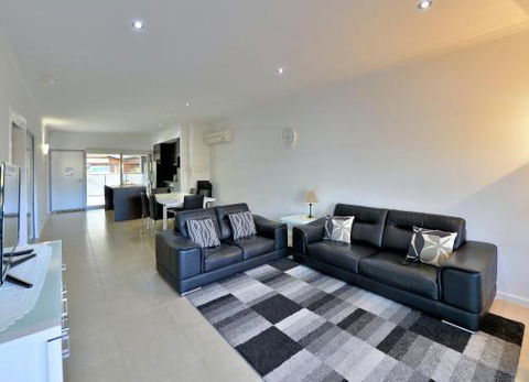 DelMar 3 - Accommodation Yamba 2