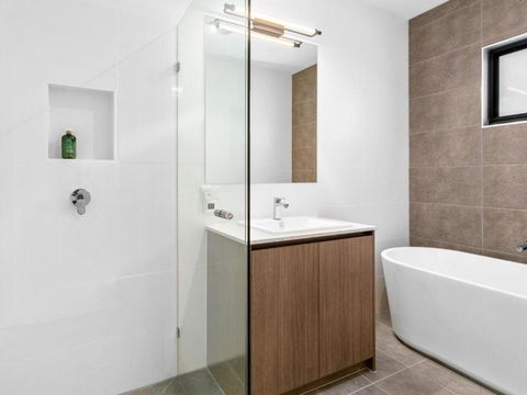 Alonda - Accommodation Yamba 3