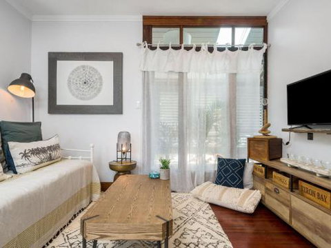 Black Beauty Studio - Accommodation Yamba 6