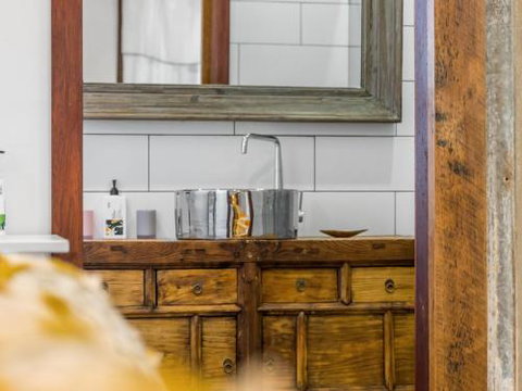 Black Beauty Studio - Accommodation Yamba 1