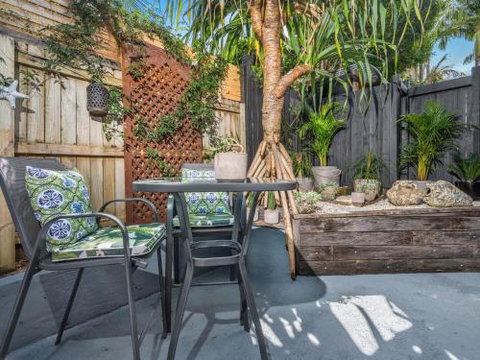 Black Beauty Studio - Accommodation Yamba 2