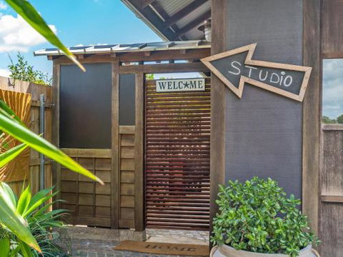 Black Beauty Studio - Accommodation Yamba 5