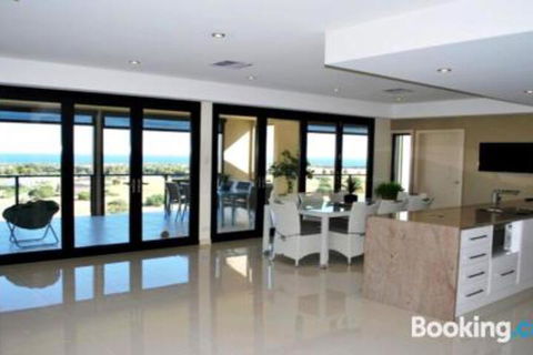 Eagles Nest - Accommodation Yamba 4