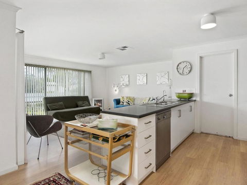 Beach Fun 11 Broadbeach Drive - Accommodation Yamba 1