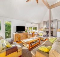 Iluka at Hyams Beach 4pm Check Out Sundays - Accommodation Yamba