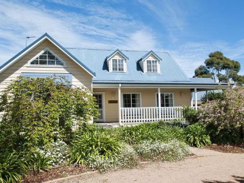 Lou Lous Cottage Southern Highlands 4pm Check Out Sundays - Accommodation Yamba 5