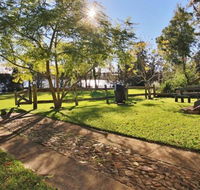 The Lake House at Erowal Bay 4pm Check Out Sundays - Accommodation Yamba