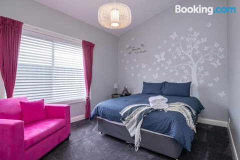 Wentworth Estate 5 Bedroom Luxury Home Sleeps 12 - Accommodation Yamba 6