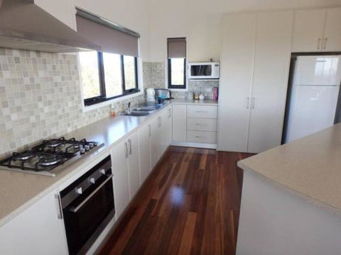 37 Oceanview Parade Sandy Point - Accommodation Yamba 3