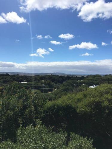 37 Oceanview Parade Sandy Point - Accommodation Yamba 2