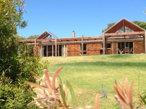 Rostron ACT Accommodation Yamba