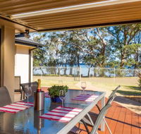 Loralyn in Sanctuary Point 4pm Check Out Sundays - Accommodation Yamba