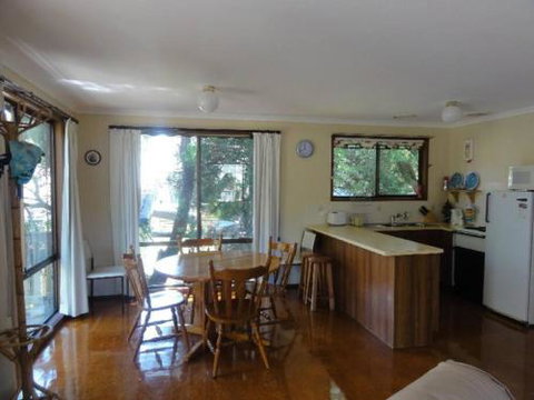 14 Tecoma Avenue Sandy Point - Accommodation Yamba 6