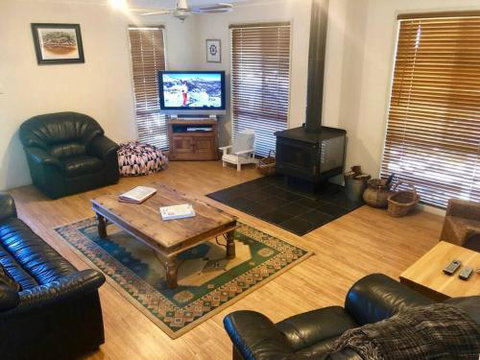 1 Tecoma Avenue Sandy Point - Accommodation Yamba 0