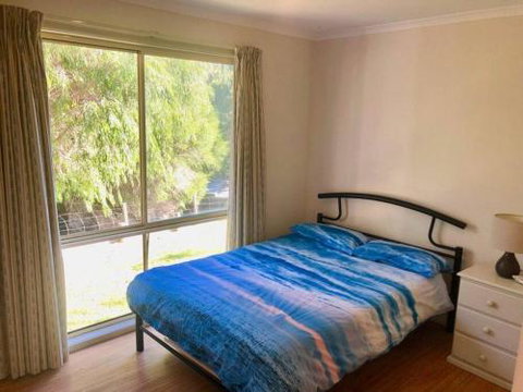 1 Tecoma Avenue Sandy Point - Accommodation Yamba 5
