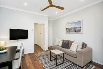 Two Bedroom Beachside Apartment CLOV4 - Accommodation Yamba 0