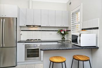 Two Bedroom Beachside Apartment CLOV4 - Accommodation Yamba 1