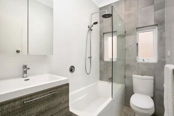 Two Bedroom Beachside Apartment CLOV4 - Accommodation Yamba 5