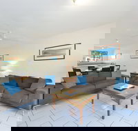 Seascape Holidays  Beachfront Terraces - Accommodation Yamba