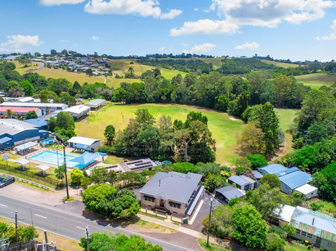 The Guesthouse - Accommodation Yamba 0