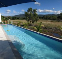 SoCal Swim Out 2 Bedroom Apartment - Accommodation Yamba
