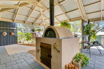 Juggle House - Accommodation Yamba 6