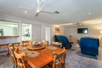 Juggle House - Accommodation Yamba 5