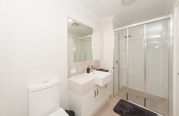 Lakeview Apartment Suite 16 - Accommodation Yamba 4