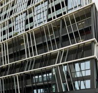 Panoramic Melbourne Views from Stylish Apartment - Accommodation Yamba