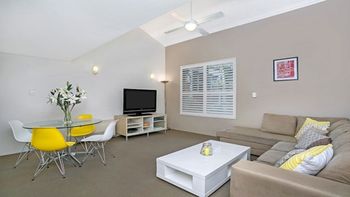 The Apartment Service ALEXA - Accommodation Yamba 5