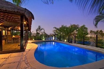 Bali Hut On Water - Accommodation Yamba 0