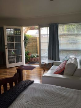 Nutgrove Beach Studio Apartment - Accommodation Yamba 1