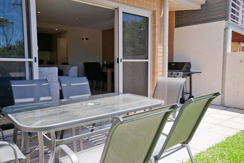 K Bay 6 Town House - Accommodation Yamba 0