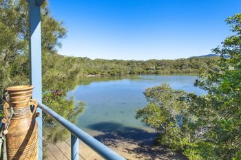 Spinnakers Loft 3 Bed Apartment - Accommodation Yamba 1