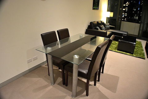 Royal Stays Apartments Southbank - Accommodation Yamba 1
