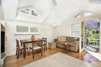 Private Garden Apartment Minutes Walk To Station NBN01 - Accommodation Yamba 6