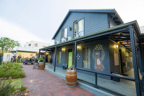 Dunsborough Beachouse YHA Backpackers - Accommodation Yamba 3