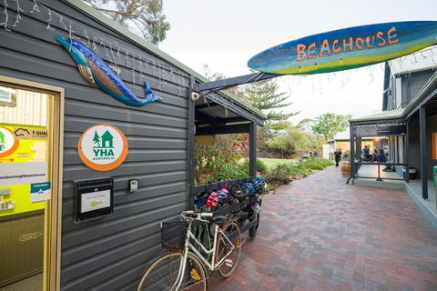 Dunsborough Beachouse YHA Backpackers - Accommodation Yamba 4