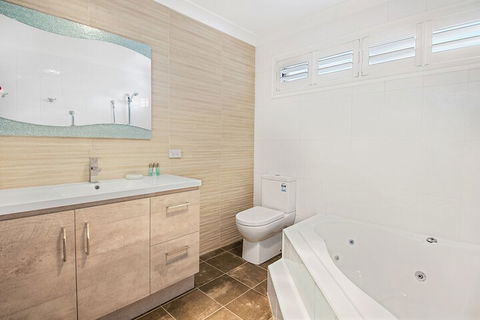 Forresters Beach Bed & Breakfast - Accommodation Yamba 1