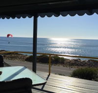 Beach Front The Wedge - Adults Only - Accommodation Yamba