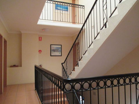 Royal Palm Villas Cairns - Accommodation Yamba 2