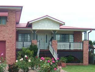 Ayr Bed & Breakfast On McIntyre - Accommodation Yamba 1