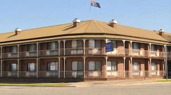 Albury Townhouse Motel - Accommodation Yamba 0