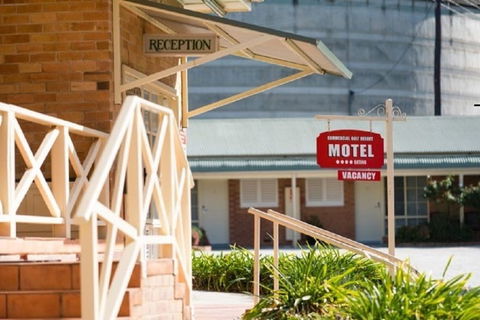 Commercial Golf Resort - Accommodation Yamba 2