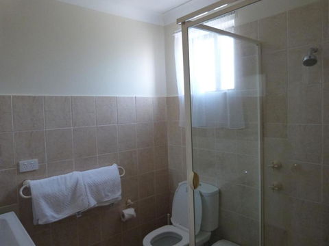 Fullarton Motor Lodge - Accommodation Yamba 1