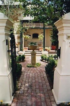 Glenelg South SA Accommodation Yamba