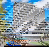 Elouera Tower Beachfront Apartments - Accommodation Yamba