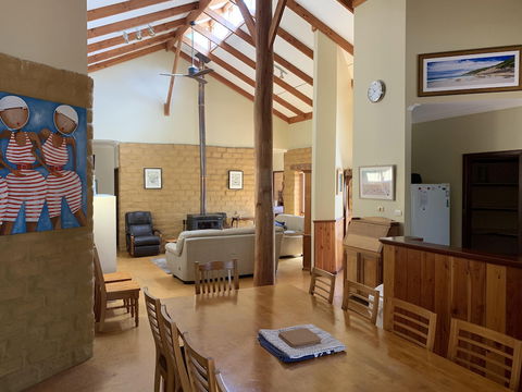 Denmark Forest Retreat - Accommodation Yamba 2