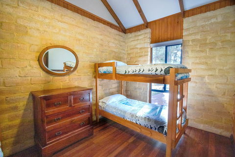 Denmark Forest Retreat - Accommodation Yamba 6