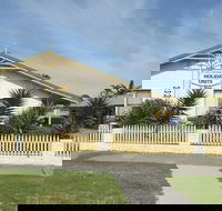 Lakes Entrance Holiday Units - Accommodation Yamba